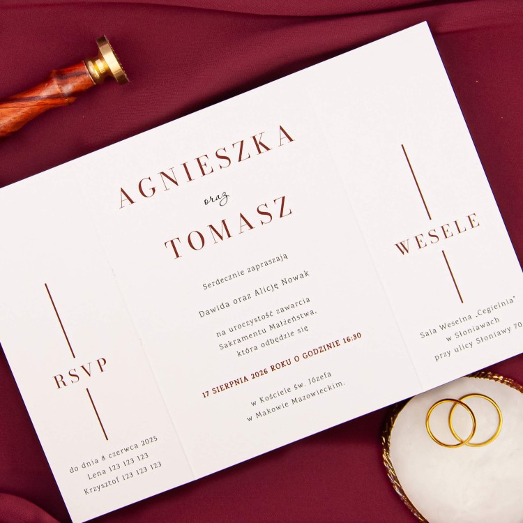 Minimalistyczne rozkładane zaproszenia ślubne z bordowymi elementami - Claret